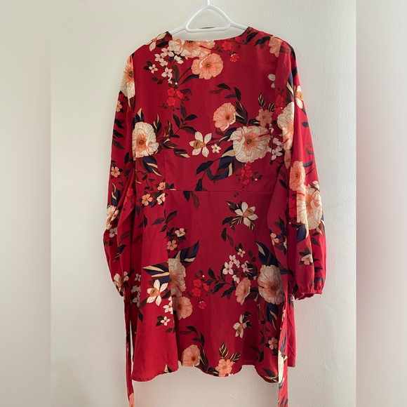 Sadie & Sage Floral Dress - Picture 5 of 15